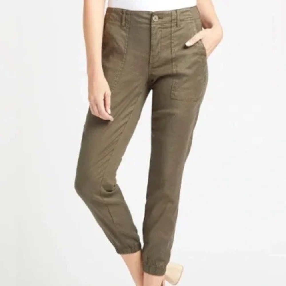Level 99 Womans Seaweed‎ Green Izzy Patch Pocket Mid Rise Cuff Pants- Size 25